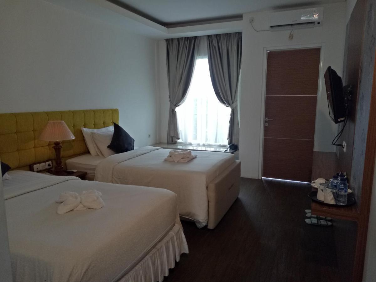 Graha Widjaja Hotel Puncak Exterior photo
