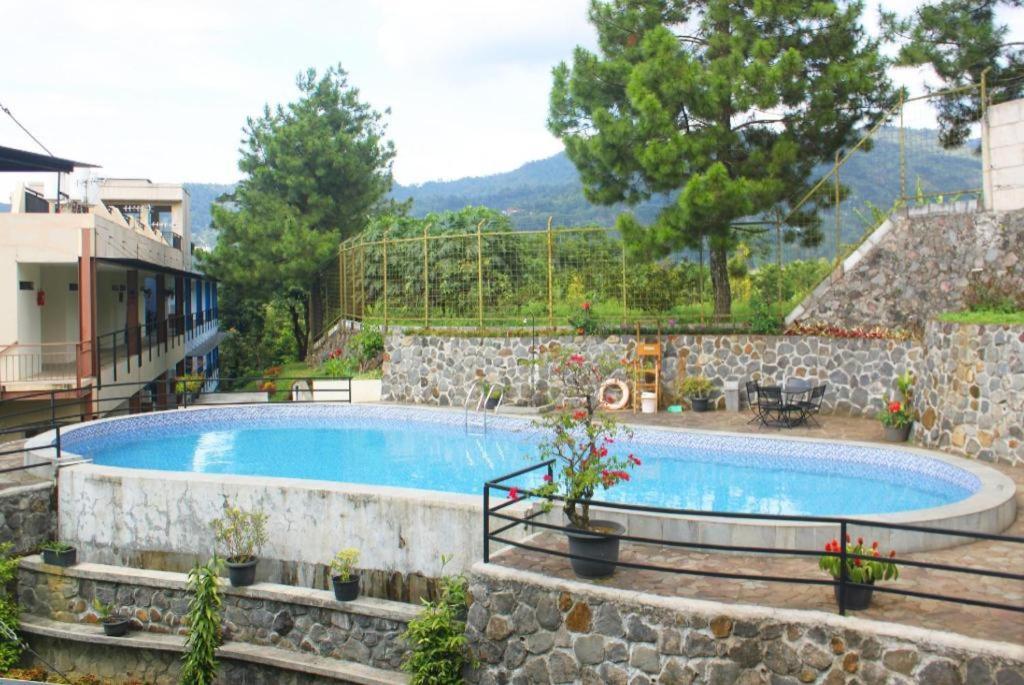 Graha Widjaja Hotel Puncak Exterior photo